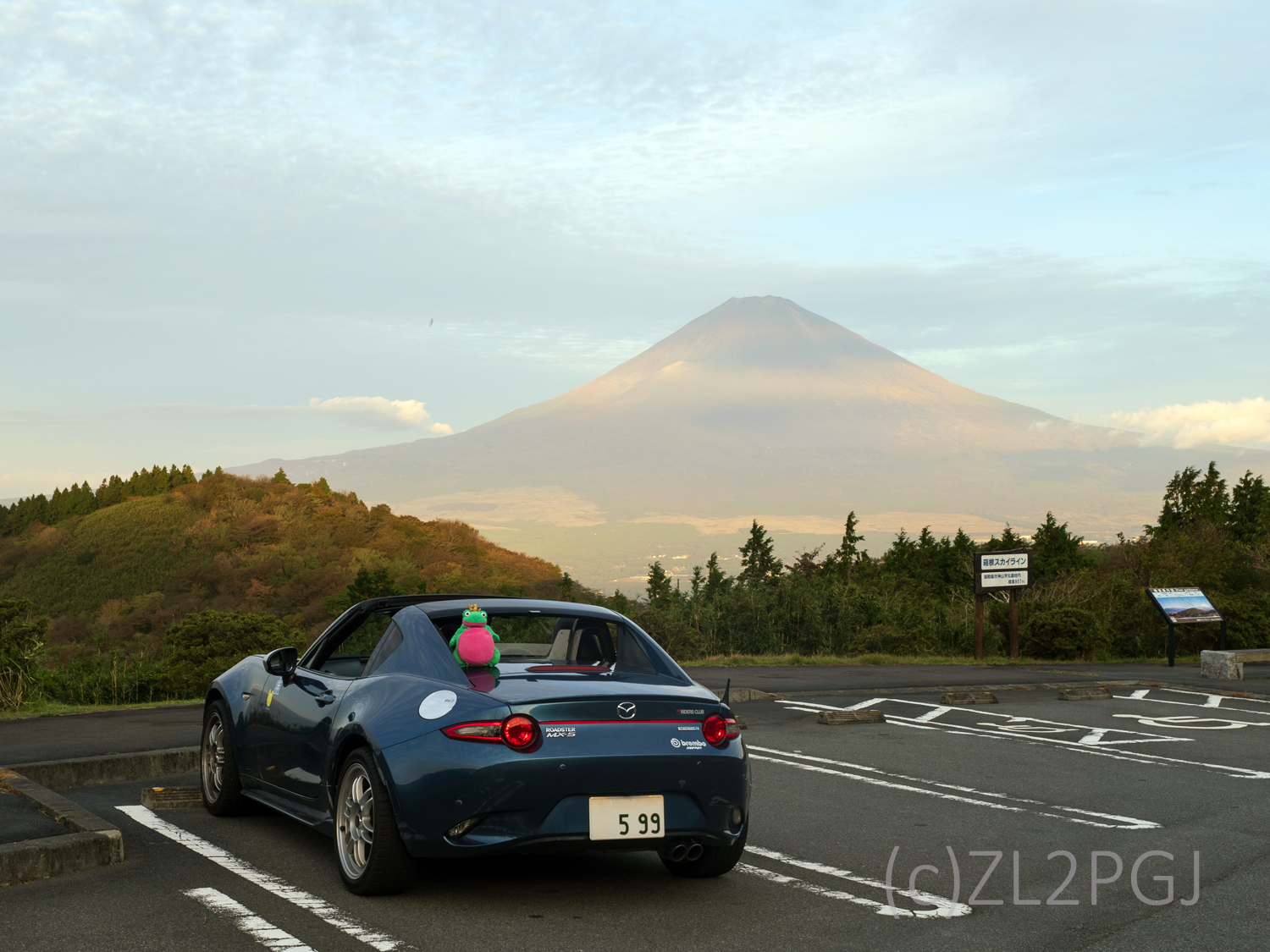 NDロドスタ　4年目　富士山初冠雪？